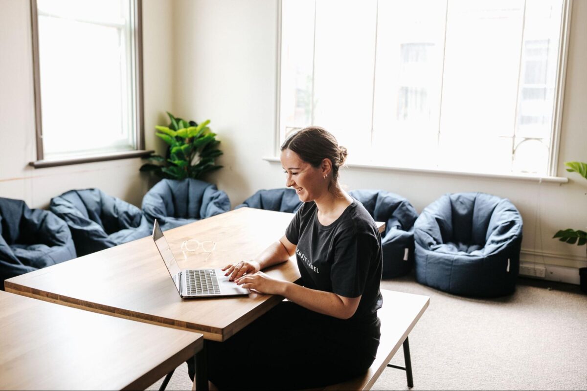 10 Easy, Remote Side Hustles that Pay Well (Australian Edition) 7 10 Easy Remote Side Hustles That Pay Well Australian Edition 7